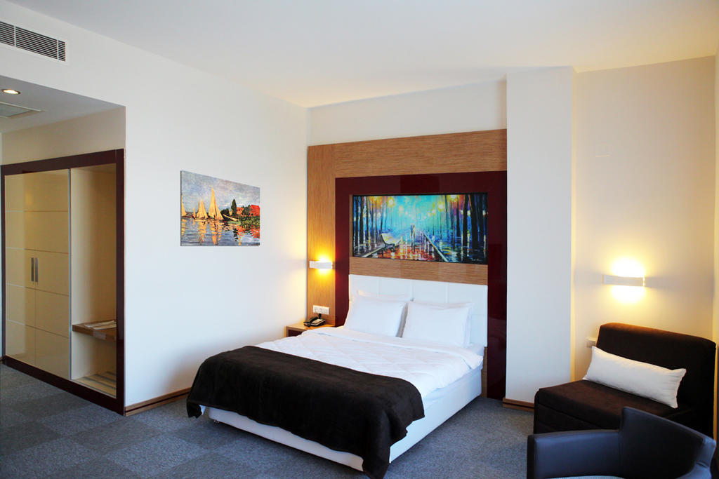 Ege Sevilen Hotel Turgutlu Habitación foto